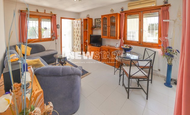 Resale - Detached - La Marina - Urb. La Marina