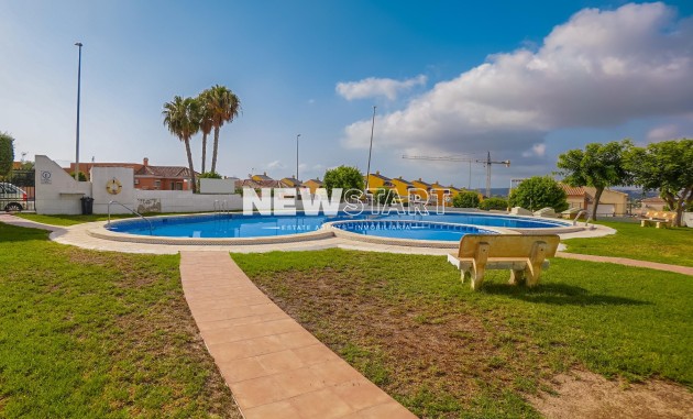 Resale - Quad - La Marina - Urb. La Marina
