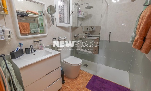 Resale - Quad - La Marina - Urb. La Marina