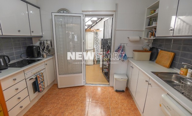 Resale - Quad - La Marina - Urb. La Marina