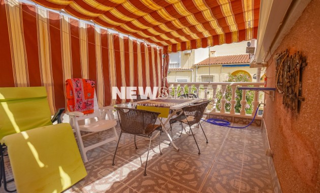 Resale - End Terrace - La Marina - Urb. La Marina