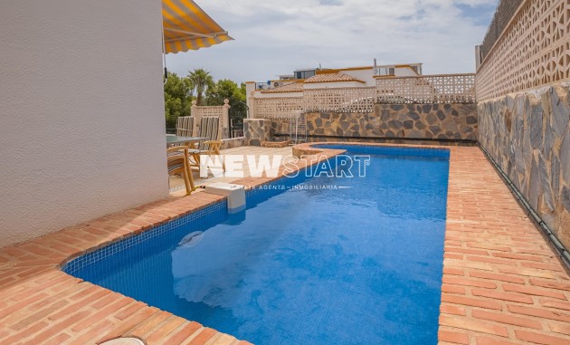 Resale - Quad - La Marina - Urb. La Marina