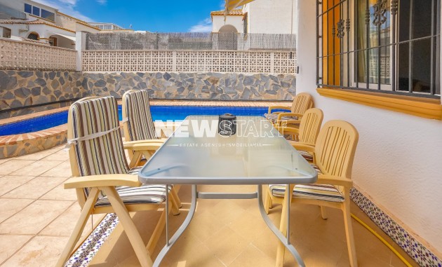 Resale - Quad - La Marina - Urb. La Marina