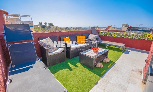 Resale - Townhouse - La Marina - Urb. La Marina