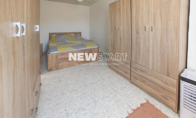 Resale - Townhouse - La Marina - Urb. La Marina