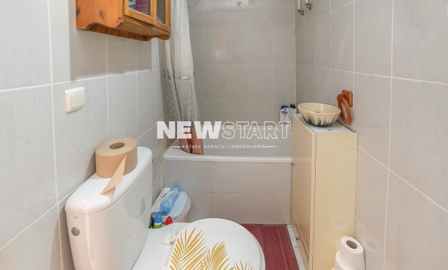 Resale - Townhouse - La Marina - Urb. La Marina