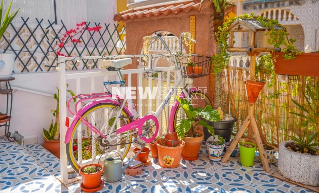 Resale - Townhouse - La Marina - Urb. La Marina