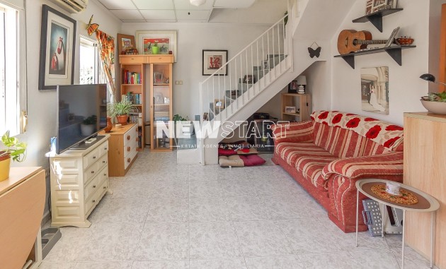 Resale - Townhouse - La Marina - Urb. La Marina