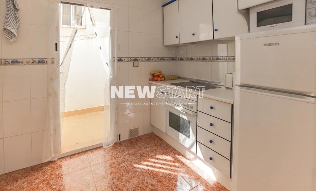 Resale - Apartment - La Marina - Urb. La Marina