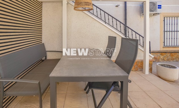 Wiederverkauf - Freistehend - La Marina - Urb. La Marina