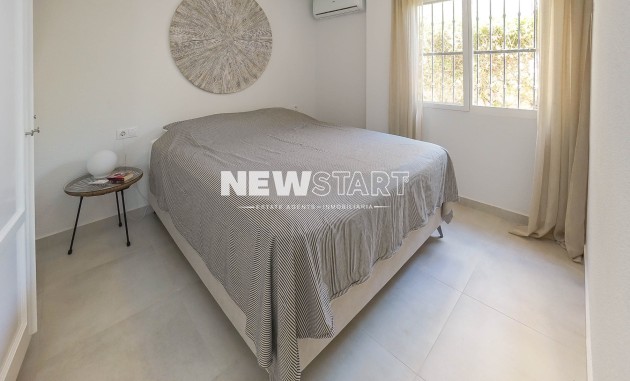 Wiederverkauf - Freistehend - La Marina - Urb. La Marina