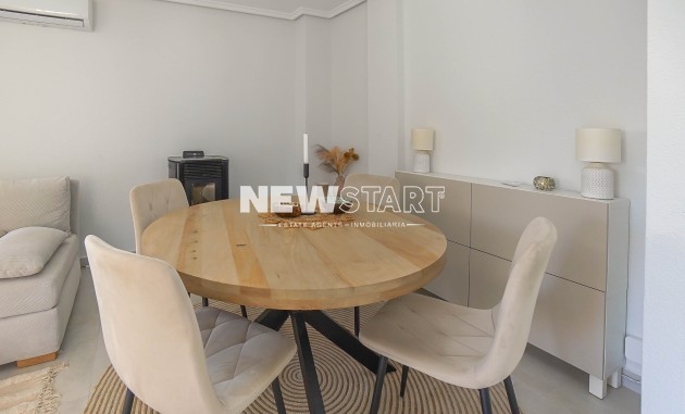 Wiederverkauf - Freistehend - La Marina - Urb. La Marina