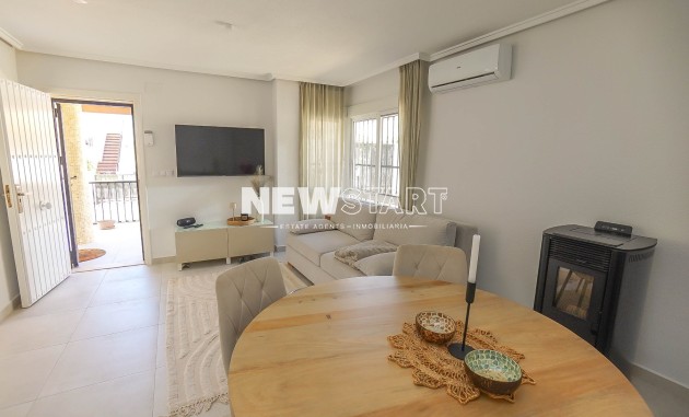 Wiederverkauf - Freistehend - La Marina - Urb. La Marina