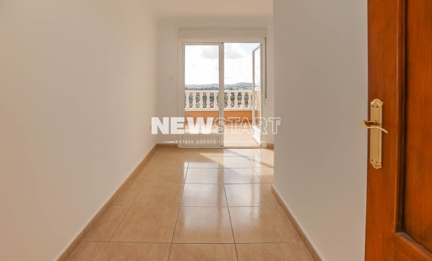 Resale - Townhouse - La Marina - Urb. La Marina