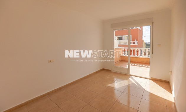 Resale - Townhouse - La Marina - Urb. La Marina
