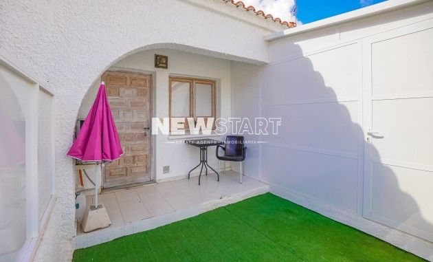 Resale - Terraced - La Marina - Urb. La Marina