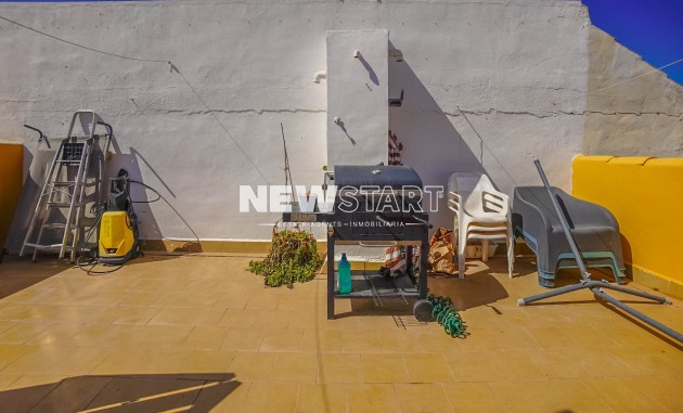 Resale - Apartment - La Marina - Urb. La Marina