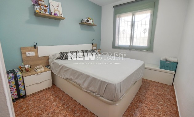 Resale - Apartment - La Marina - Urb. La Marina