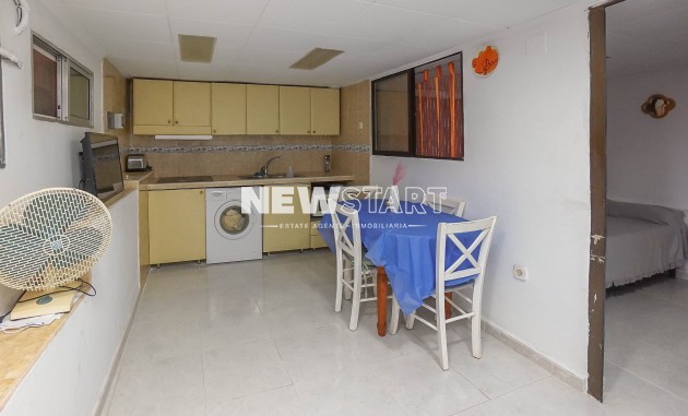 Resale - Terraced - La Marina - Urb. La Marina