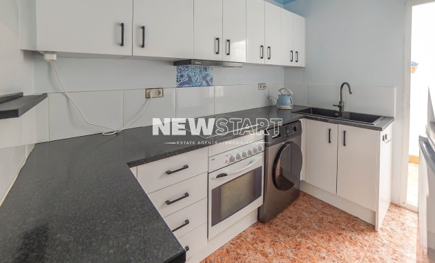 Resale - Apartment - La Marina - Urb. La Marina