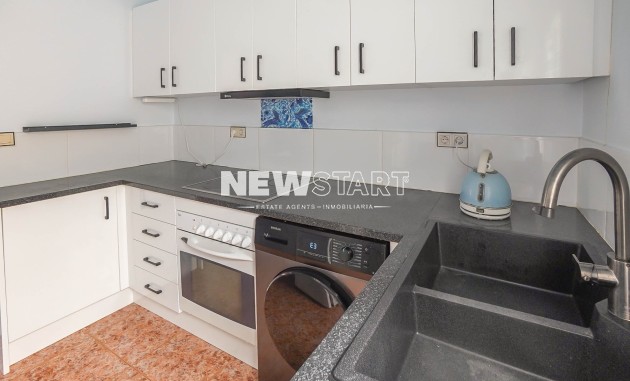 Resale - Apartment - La Marina - Urb. La Marina