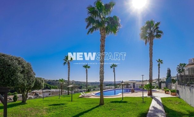 Resale - Apartment - La Marina - Urb. La Marina