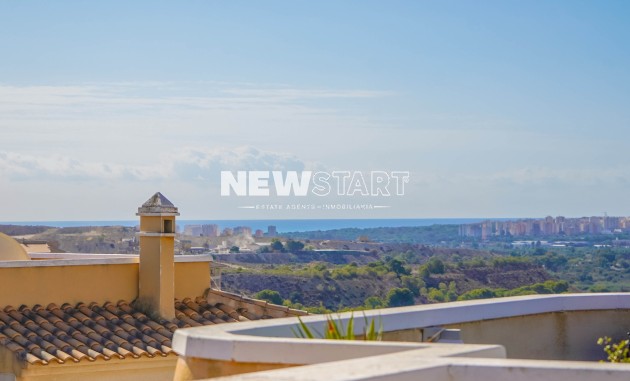 Återförsäljning - Fristående - La Marina - Urb. La Marina