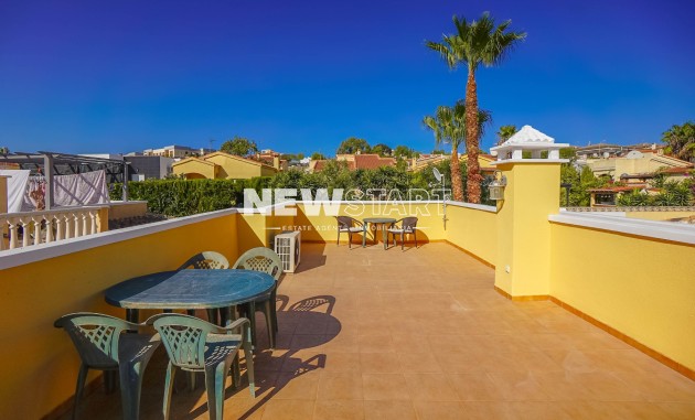 Återförsäljning - Fristående - La Marina - Urb. La Marina