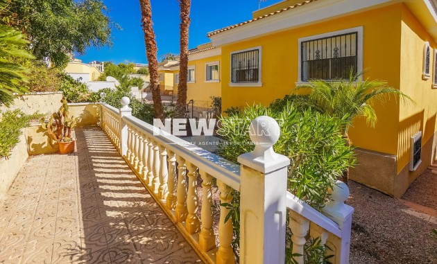 Återförsäljning - Fristående - La Marina - Urb. La Marina