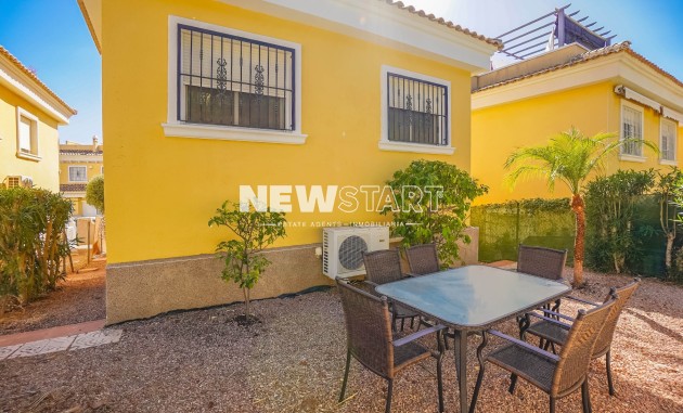 Återförsäljning - Fristående - La Marina - Urb. La Marina