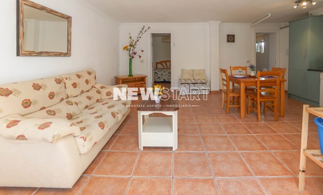 Återförsäljning - Fristående - La Marina - Urb. La Marina