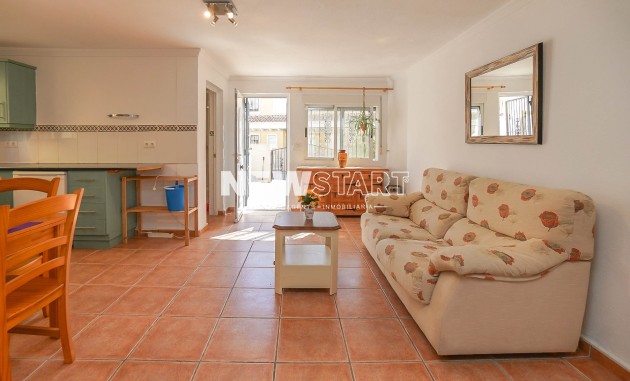 Återförsäljning - Fristående - La Marina - Urb. La Marina