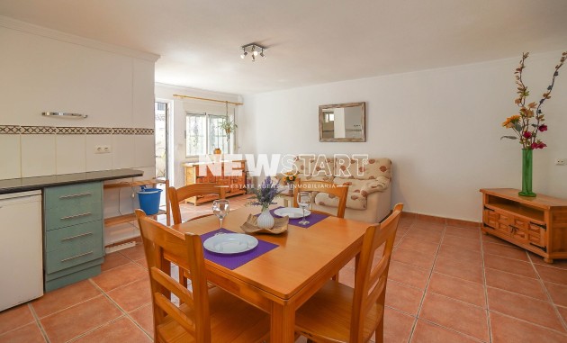 Återförsäljning - Fristående - La Marina - Urb. La Marina