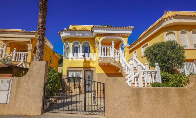 Återförsäljning - Fristående - La Marina - Urb. La Marina