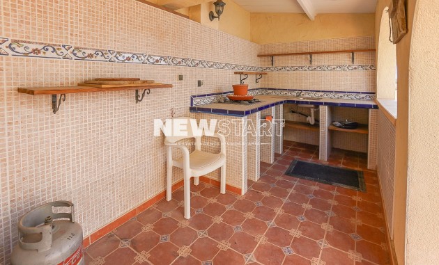 Återförsäljning - Fristående - La Marina - Urb. La Escuera