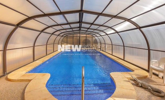 Återförsäljning - Fristående - La Marina - Urb. La Escuera