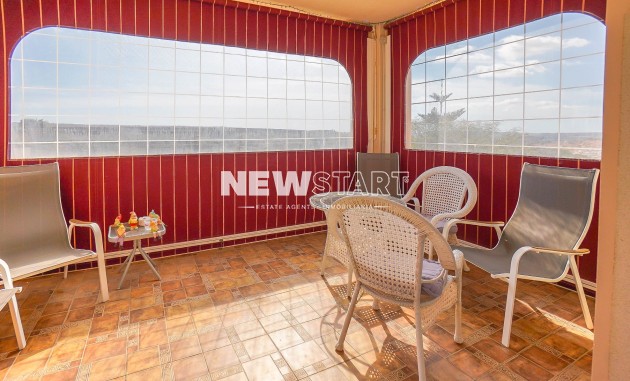 Återförsäljning - Fristående - La Marina - Urb. La Escuera