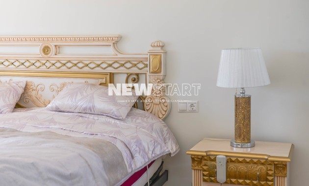 Återförsäljning - Fristående - La Marina - Urb. La Escuera