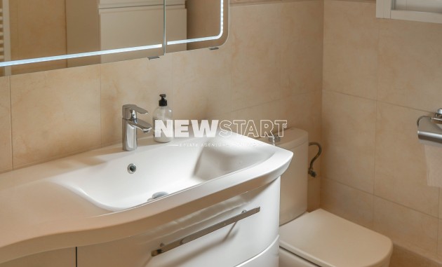 Återförsäljning - Fristående - La Marina - Urb. La Escuera