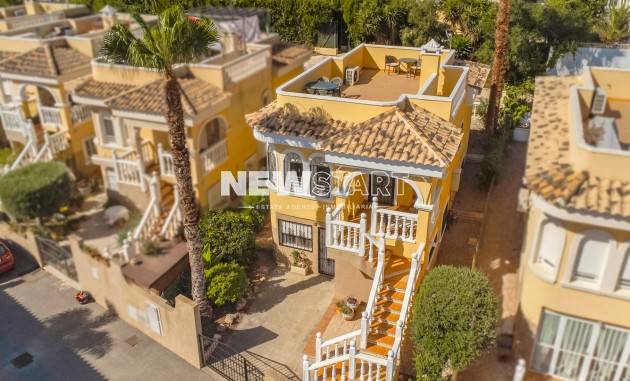 Återförsäljning - Fristående - La Marina - Urb. La Marina