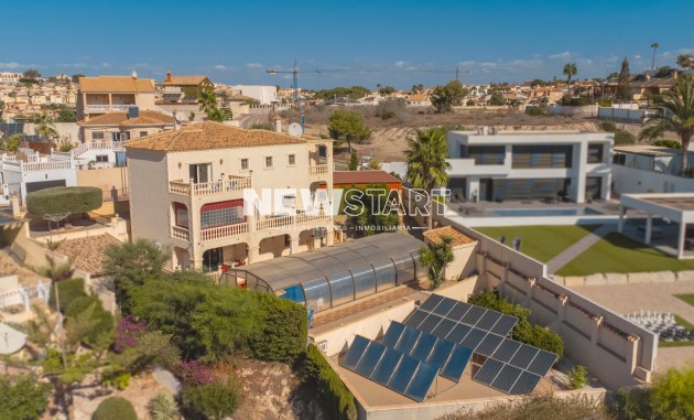 Återförsäljning - Fristående - La Marina - Urb. La Escuera