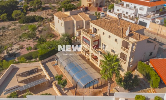 Återförsäljning - Fristående - La Marina - Urb. La Escuera