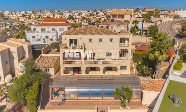 Återförsäljning - Fristående - La Marina - Urb. La Escuera