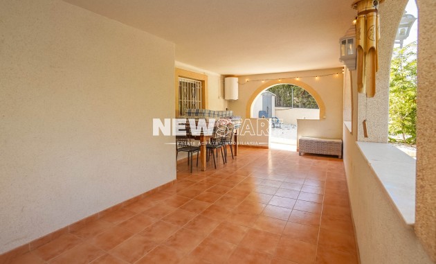 Återförsäljning - Fristående - La Marina - Urb. La Escuera