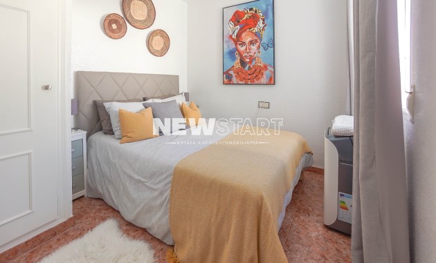 Resale - Apartment - La Marina - Urb. La Marina