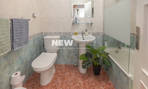 Resale - Apartment - La Marina - Urb. La Marina