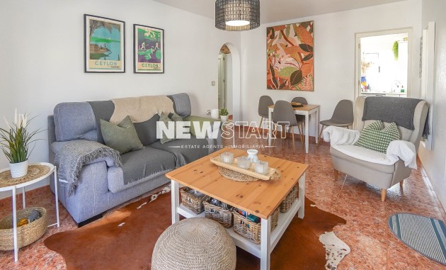 Resale - Apartment - La Marina - Urb. La Marina