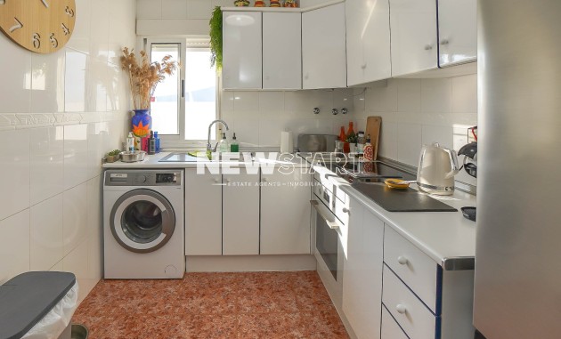 Resale - Apartment - La Marina - Urb. La Marina