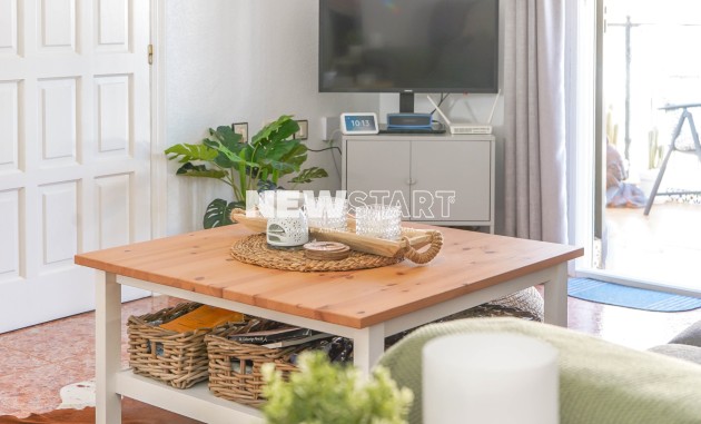 Resale - Apartment - La Marina - Urb. La Marina