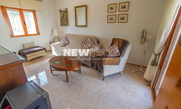 Återförsäljning - Fristående - La Marina - Urb. La Marina